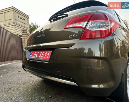 Коричневий Сітроен С4, об'ємом двигуна 1.6 л та пробігом 287 тис. км за 6500 $, фото 12 на Automoto.ua