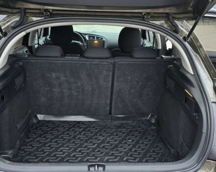 Коричневий Сітроен С4, об'ємом двигуна 1.6 л та пробігом 203 тис. км за 7800 $, фото 6 на Automoto.ua