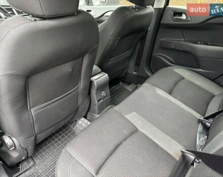 Коричневый Ситроен С4, объемом двигателя 1.56 л и пробегом 253 тыс. км за 7900 $, фото 14 на Automoto.ua