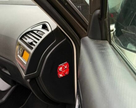 Коричневый Ситроен С4, объемом двигателя 1.6 л и пробегом 330 тыс. км за 5100 $, фото 20 на Automoto.ua