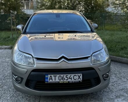 Коричневый Ситроен С4, объемом двигателя 1.6 л и пробегом 255 тыс. км за 5200 $, фото 1 на Automoto.ua