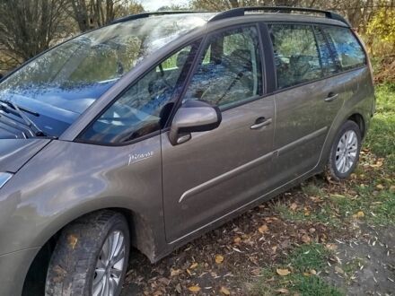 Ситроен С4 2009 в Решетиловке на Automoto.ua Коричневый Ситроен С4, объемом двигателя 1.6 л и пробегом 236 тыс. км за 6500 $, фото 1 на Automoto.ua