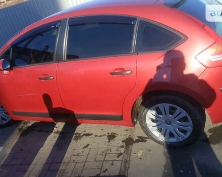 Красный Ситроен С4, объемом двигателя 1.6 л и пробегом 190 тыс. км за 2000 $, фото 1 на Automoto.ua