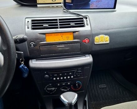 Червоний Сітроен С4, об'ємом двигуна 1.6 л та пробігом 189 тис. км за 4300 $, фото 10 на Automoto.ua