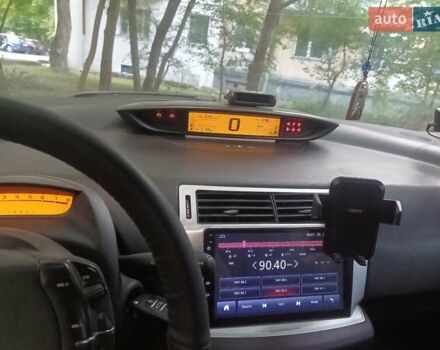 Червоний Сітроен С4, об'ємом двигуна 1.59 л та пробігом 140 тис. км за 3200 $, фото 7 на Automoto.ua