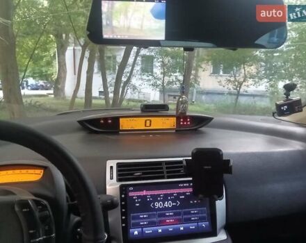 Червоний Сітроен С4, об'ємом двигуна 1.59 л та пробігом 140 тис. км за 3200 $, фото 5 на Automoto.ua