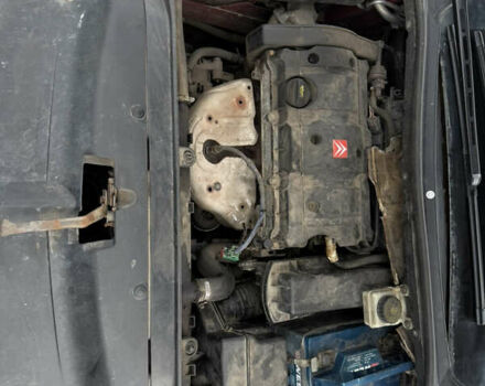 Красный Ситроен С4, объемом двигателя 1.6 л и пробегом 157 тыс. км за 3600 $, фото 17 на Automoto.ua