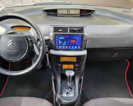 Червоний Сітроен С4, об'ємом двигуна 1.6 л та пробігом 247 тис. км за 5900 $, фото 18 на Automoto.ua