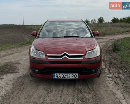 Красный Ситроен С4, объемом двигателя 1.6 л и пробегом 157 тыс. км за 3600 $, фото 1 на Automoto.ua