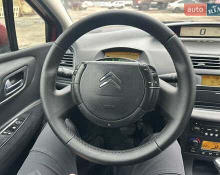 Красный Ситроен С4, объемом двигателя 1.59 л и пробегом 244 тыс. км за 5500 $, фото 43 на Automoto.ua