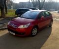 Красный Ситроен С4, объемом двигателя 1.6 л и пробегом 270 тыс. км за 5000 $, фото 1 на Automoto.ua