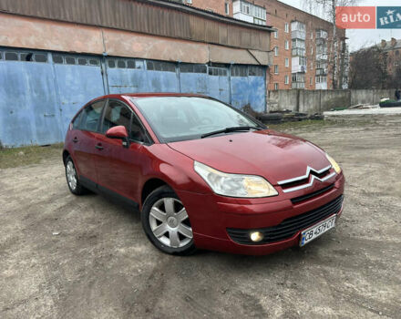 Красный Ситроен С4, объемом двигателя 1.59 л и пробегом 244 тыс. км за 5500 $, фото 2 на Automoto.ua