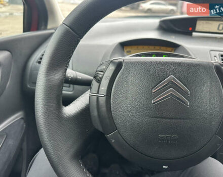 Красный Ситроен С4, объемом двигателя 1.59 л и пробегом 244 тыс. км за 5500 $, фото 42 на Automoto.ua