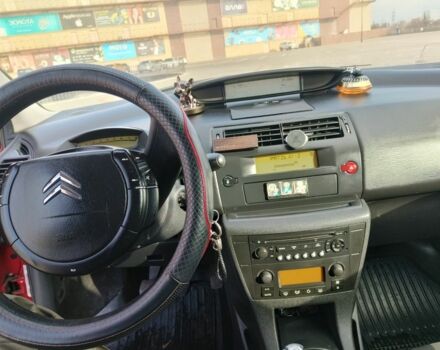 Красный Ситроен С4, объемом двигателя 1.6 л и пробегом 200 тыс. км за 3600 $, фото 7 на Automoto.ua