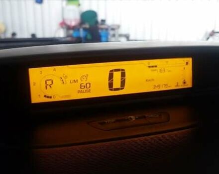 Красный Ситроен С4, объемом двигателя 1.56 л и пробегом 349 тыс. км за 5000 $, фото 4 на Automoto.ua