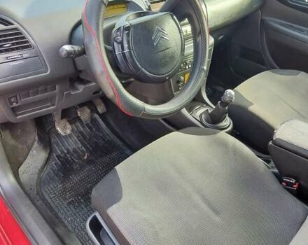 Красный Ситроен С4, объемом двигателя 1.6 л и пробегом 200 тыс. км за 3200 $, фото 7 на Automoto.ua