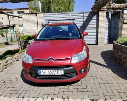 Красный Ситроен С4, объемом двигателя 1.6 л и пробегом 246 тыс. км за 4200 $, фото 1 на Automoto.ua