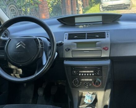 Красный Ситроен С4, объемом двигателя 1.6 л и пробегом 220 тыс. км за 4800 $, фото 6 на Automoto.ua