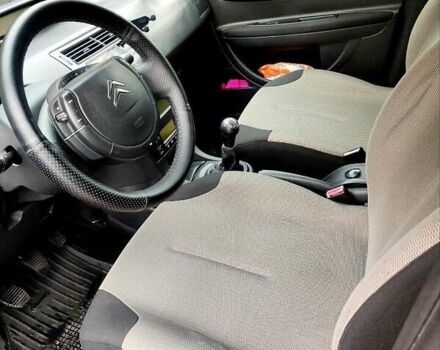 Ситроен С4 2010 в Киеве на Automoto.ua Красный Ситроен С4, объемом двигателя 1.59 л и пробегом 120 тыс. км за 4500 $, фото 9 на Automoto.ua