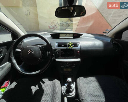 Червоний Сітроен С4, об'ємом двигуна 1.56 л та пробігом 220 тис. км за 5000 $, фото 12 на Automoto.ua