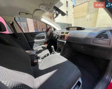 Червоний Сітроен С4, об'ємом двигуна 1.56 л та пробігом 220 тис. км за 5000 $, фото 20 на Automoto.ua