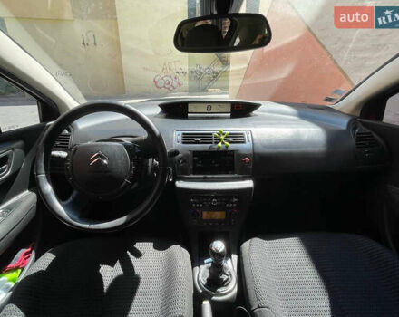 Червоний Сітроен С4, об'ємом двигуна 1.56 л та пробігом 220 тис. км за 5000 $, фото 11 на Automoto.ua