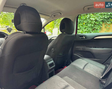 Красный Ситроен С4, объемом двигателя 1.6 л и пробегом 351 тыс. км за 6490 $, фото 23 на Automoto.ua