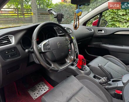 Красный Ситроен С4, объемом двигателя 1.6 л и пробегом 351 тыс. км за 6490 $, фото 11 на Automoto.ua