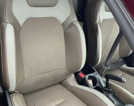 Красный Ситроен С4, объемом двигателя 1.6 л и пробегом 300 тыс. км за 4900 $, фото 16 на Automoto.ua