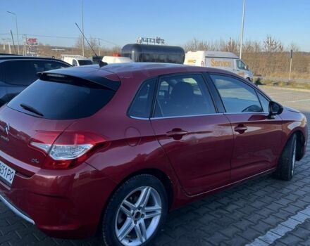 Красный Ситроен С4, объемом двигателя 1.6 л и пробегом 170 тыс. км за 6500 $, фото 3 на Automoto.ua