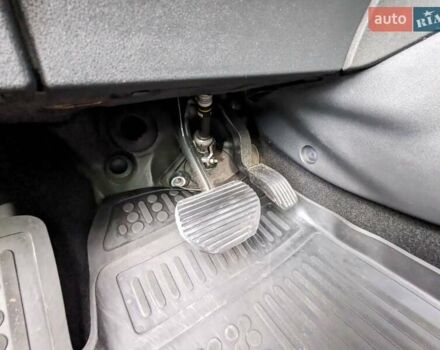 Червоний Сітроен С4, об'ємом двигуна 1.56 л та пробігом 120 тис. км за 8500 $, фото 14 на Automoto.ua