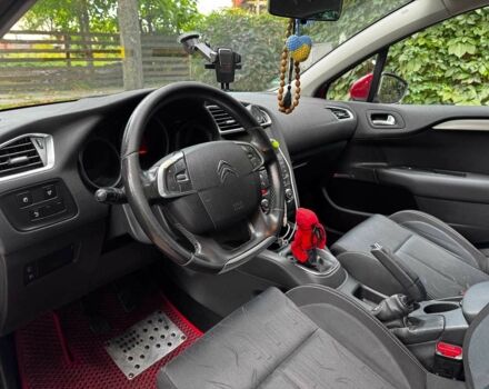 Красный Ситроен С4, объемом двигателя 1.6 л и пробегом 351 тыс. км за 6490 $, фото 11 на Automoto.ua