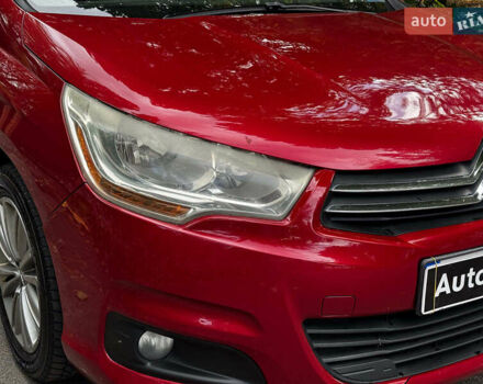 Красный Ситроен С4, объемом двигателя 1.6 л и пробегом 351 тыс. км за 6490 $, фото 2 на Automoto.ua