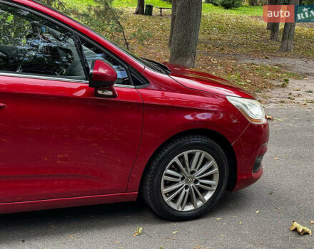 Красный Ситроен С4, объемом двигателя 1.6 л и пробегом 351 тыс. км за 6490 $, фото 5 на Automoto.ua