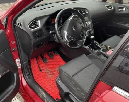 Красный Ситроен С4, объемом двигателя 1.6 л и пробегом 280 тыс. км за 5000 $, фото 6 на Automoto.ua