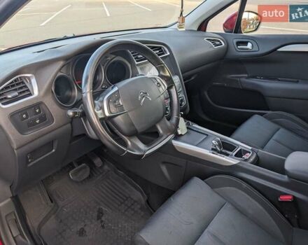 Червоний Сітроен С4, об'ємом двигуна 1.56 л та пробігом 120 тис. км за 8500 $, фото 13 на Automoto.ua