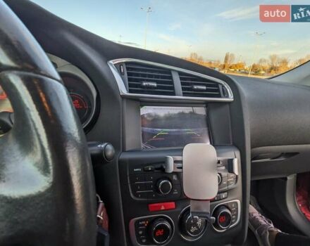 Червоний Сітроен С4, об'ємом двигуна 1.56 л та пробігом 120 тис. км за 8500 $, фото 16 на Automoto.ua