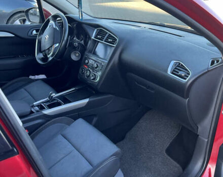 Красный Ситроен С4, объемом двигателя 1.56 л и пробегом 170 тыс. км за 6500 $, фото 9 на Automoto.ua