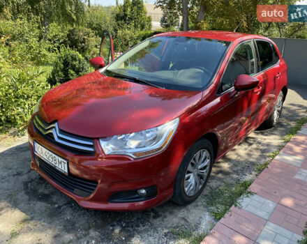 Красный Ситроен С4, объемом двигателя 1.55 л и пробегом 167 тыс. км за 7500 $, фото 5 на Automoto.ua