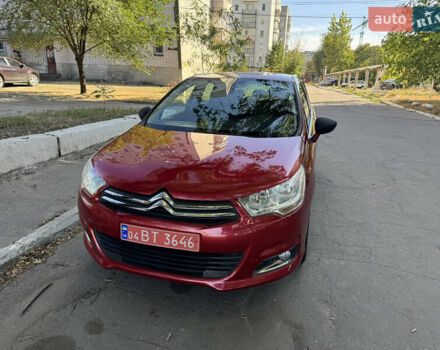 Красный Ситроен С4, объемом двигателя 1.6 л и пробегом 202 тыс. км за 6999 $, фото 1 на Automoto.ua
