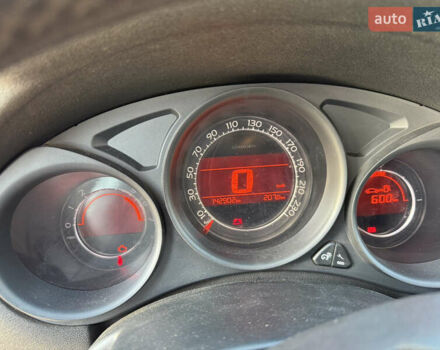 Ситроен С4 2012 в Львове на Automoto.ua Красный Ситроен С4, объемом двигателя 1.6 л и пробегом 143 тыс. км за 7400 $, фото 2 на Automoto.ua