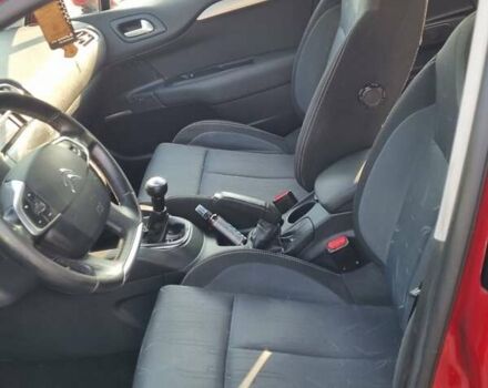 Красный Ситроен С4, объемом двигателя 1.6 л и пробегом 291 тыс. км за 7200 $, фото 12 на Automoto.ua