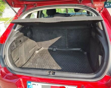 Красный Ситроен С4, объемом двигателя 1.6 л и пробегом 291 тыс. км за 7200 $, фото 4 на Automoto.ua