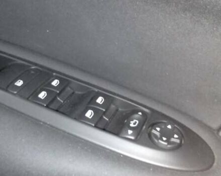 Красный Ситроен С4, объемом двигателя 1.56 л и пробегом 304 тыс. км за 8000 $, фото 11 на Automoto.ua