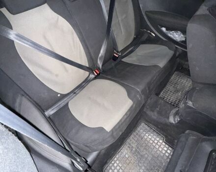 Красный Ситроен С4, объемом двигателя 1.6 л и пробегом 250 тыс. км за 3300 $, фото 9 на Automoto.ua