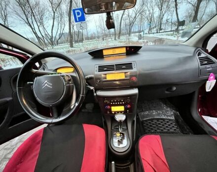 Червоний Сітроен С4, об'ємом двигуна 0.16 л та пробігом 225 тис. км за 4100 $, фото 11 на Automoto.ua