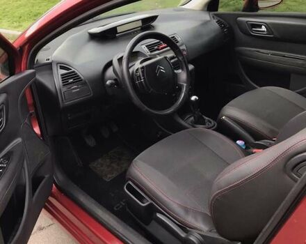 Красный Ситроен С4, объемом двигателя 1.6 л и пробегом 283 тыс. км за 3900 $, фото 6 на Automoto.ua