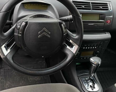 Ситроен С4 2006 в Киеве на Automoto.ua Красный Ситроен С4, объемом двигателя 1.59 л и пробегом 153 тыс. км за 5900 $, фото 2 на Automoto.ua