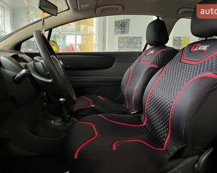 Червоний Сітроен С4, об'ємом двигуна 1.59 л та пробігом 190 тис. км за 3650 $, фото 8 на Automoto.ua