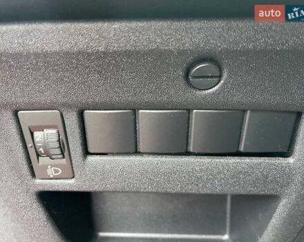 Красный Ситроен С4, объемом двигателя 1.59 л и пробегом 222 тыс. км за 5490 $, фото 16 на Automoto.ua